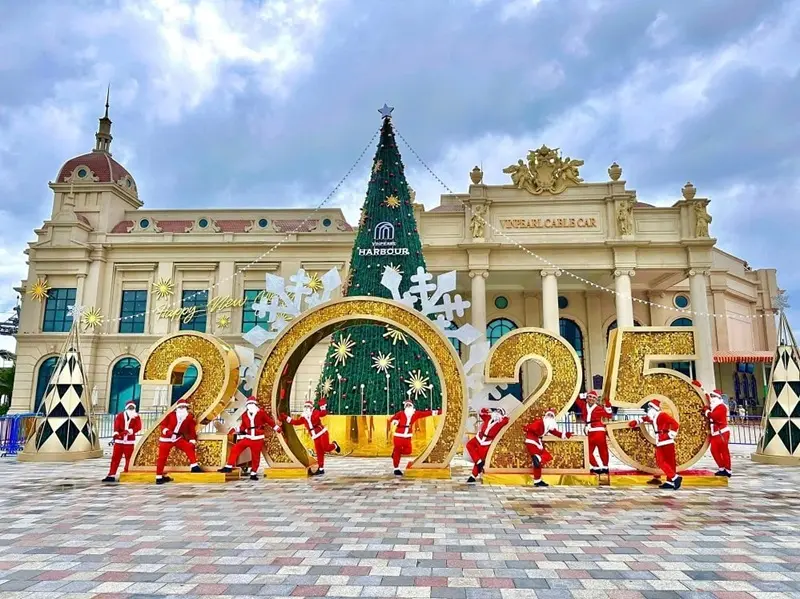 Chuỗi lễ hội mùa Giáng sinh dành cho bạn tại Wonderland Nha Trang