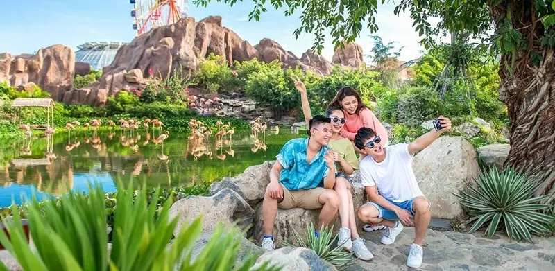 Đắm mình trong vườn thú thu nhỏ King’s Garden
