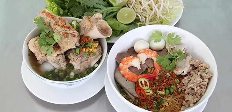 Hủ Tiếu đặc biệt tại Nam Vang Thành Đạt - Ăn sáng Sài Gòn dành cho bạn