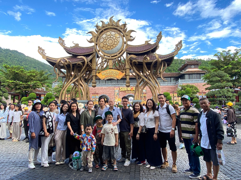khởi hành đi Bà Nà Hills