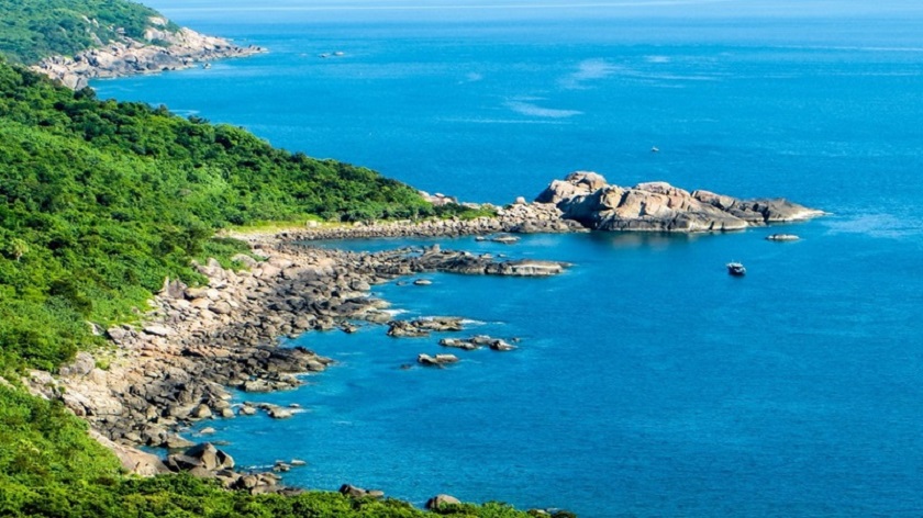 Bãi Nam – Hoang sơ và bí ẩn