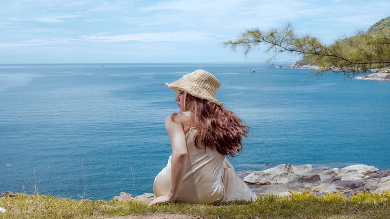 Cảnh quan quanh Bãi Yên Ngựa Sơn Trà