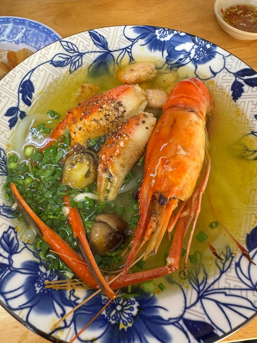 Bánh canh cua Rời Hương