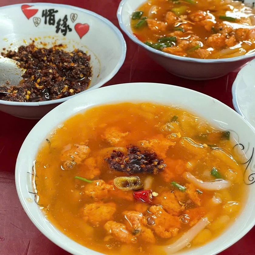 Quán bánh canh Nam Phổ O Thu ở Huế