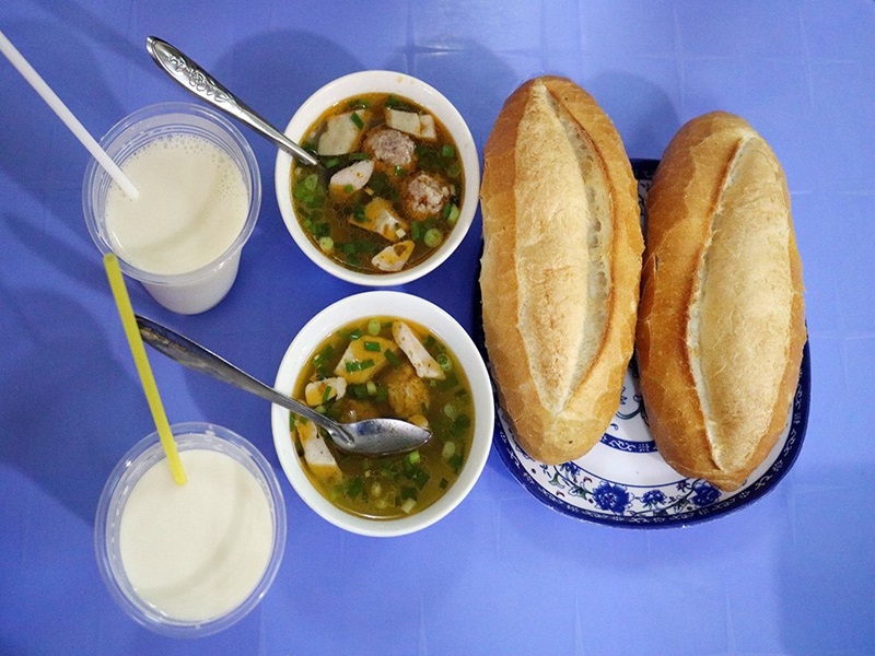 Bánh mì xíu mại 79 Đà Lạt