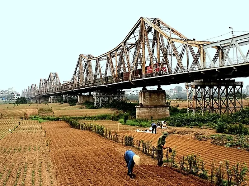 Khám phá kiến trúc độc đáo của Cầu Long Biên