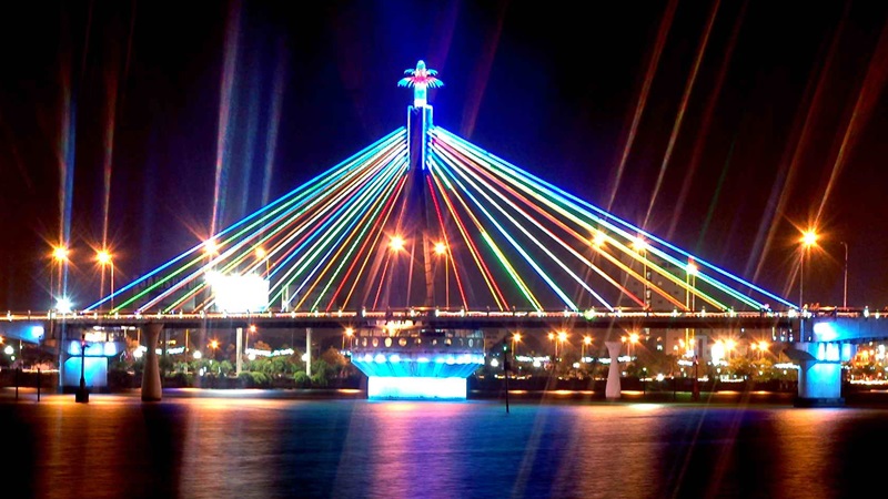 Cầu sông Hàn ở Đà Nẵng
