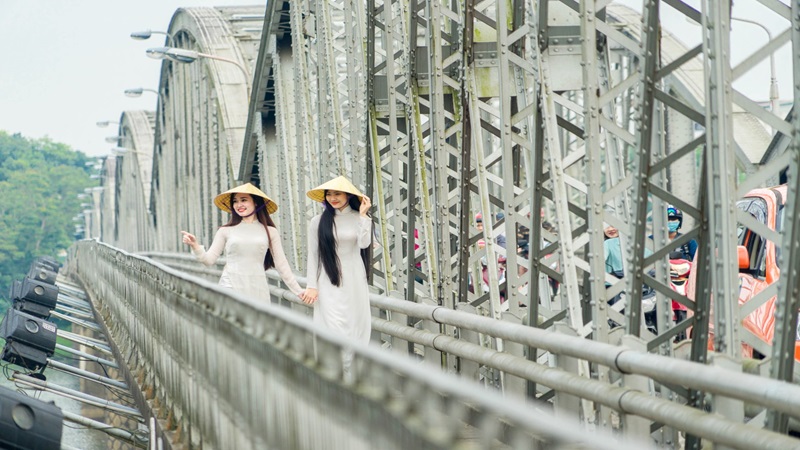 Cầu Tràng Tiền Huế
