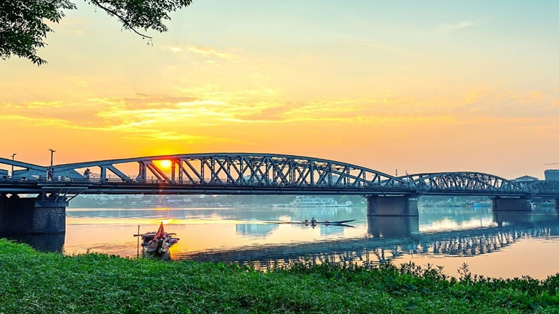 Cầu Tràng Tiền Huế