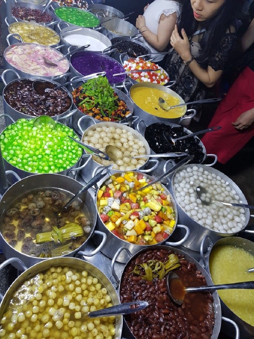 Quán chè Thạch 15 món - Chè cung đình Huế