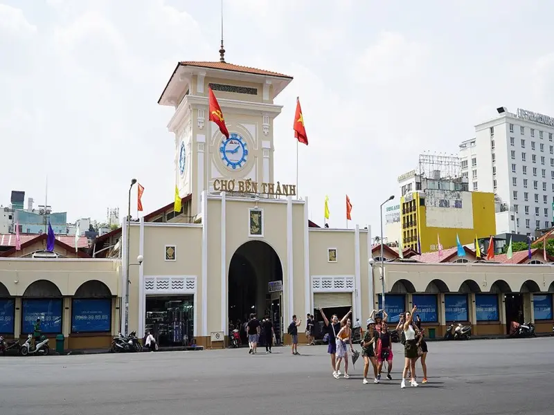 Những lưu ý cần bỏ túi khi bạn đến với chợ Bến Thành