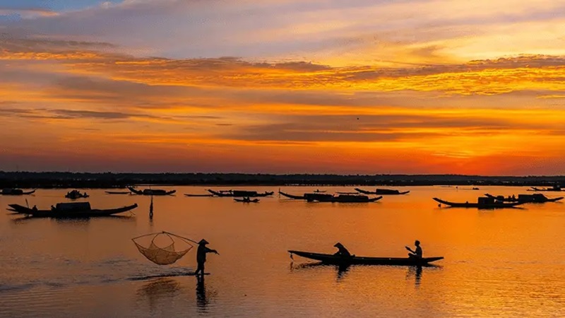 Chợ nổi Ngư Mỹ Thạnh