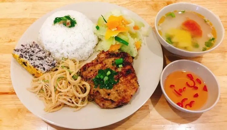 Cơm tấm Bà Lang
