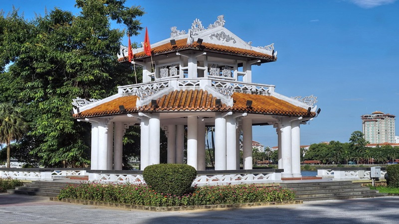 Công viên Thương Bạc