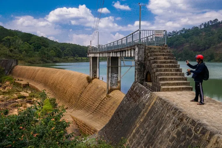đập thủy điện Ankroet