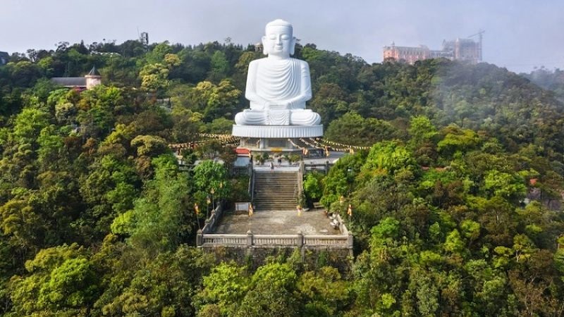 Đền Lĩnh Chúa Linh Từ  đà nẵng