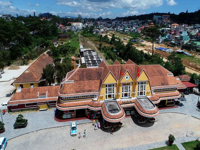 ga Đà Lạt