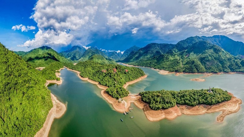 Hồ Truồi Huế