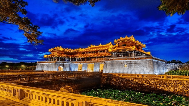 Huế về đêm