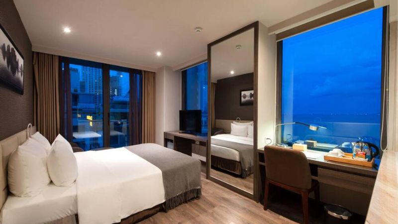 khách sạn 4 sao Nha Trang