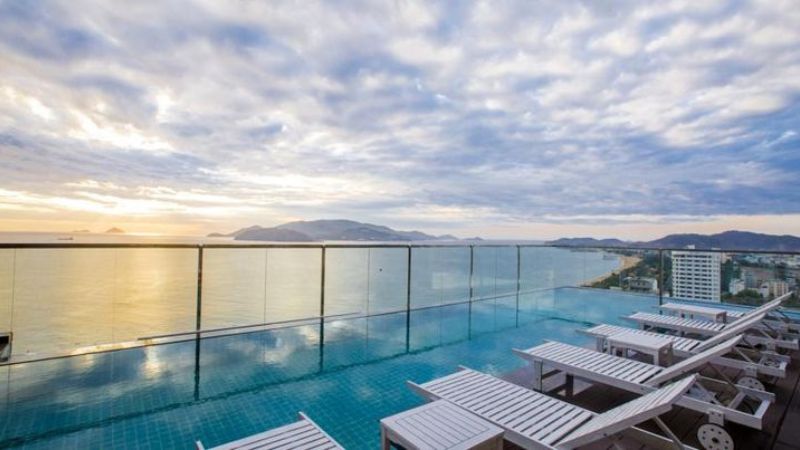 khách sạn 4 sao Nha Trang