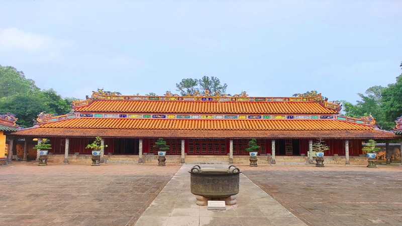 Lăng Đồng Khánh