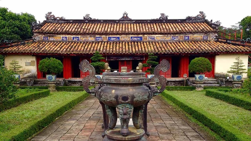 Lăng Gia Long