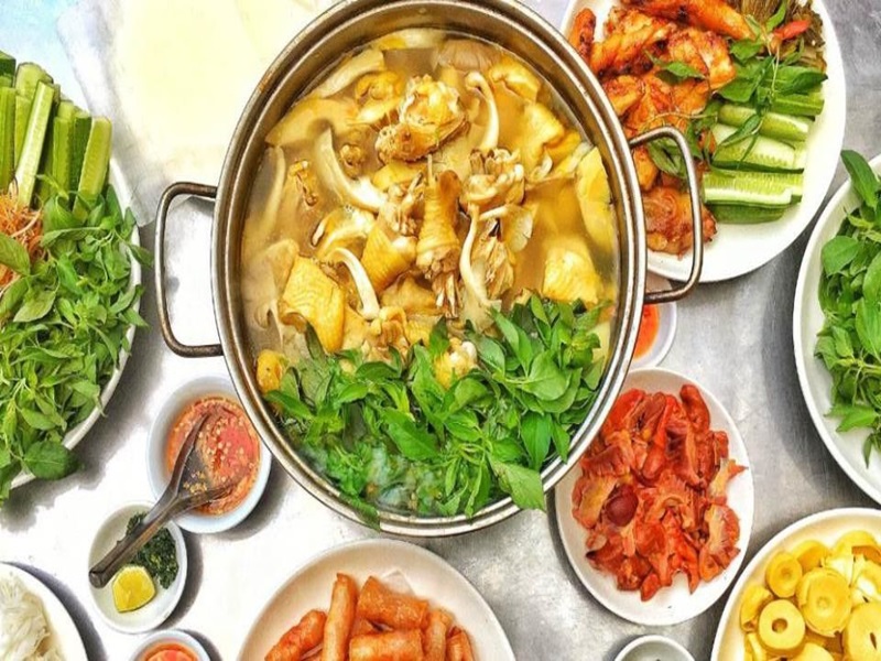 Lẩu gà lá é Hạnh Đà Lạt - Lẩu gà lá é Đà Lạt hương vị độc đáo