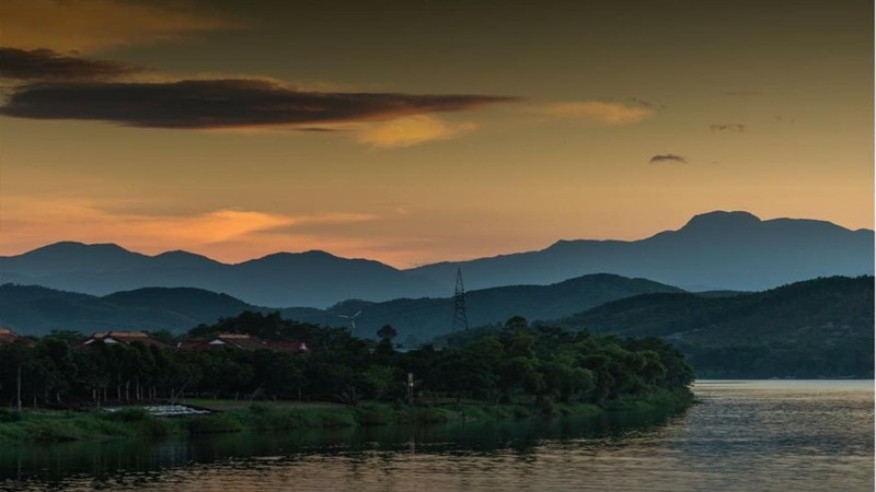 Núi Ngự Bình Huế
