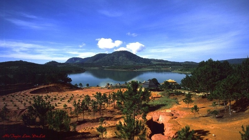 Núi Ngự Bình Huế
