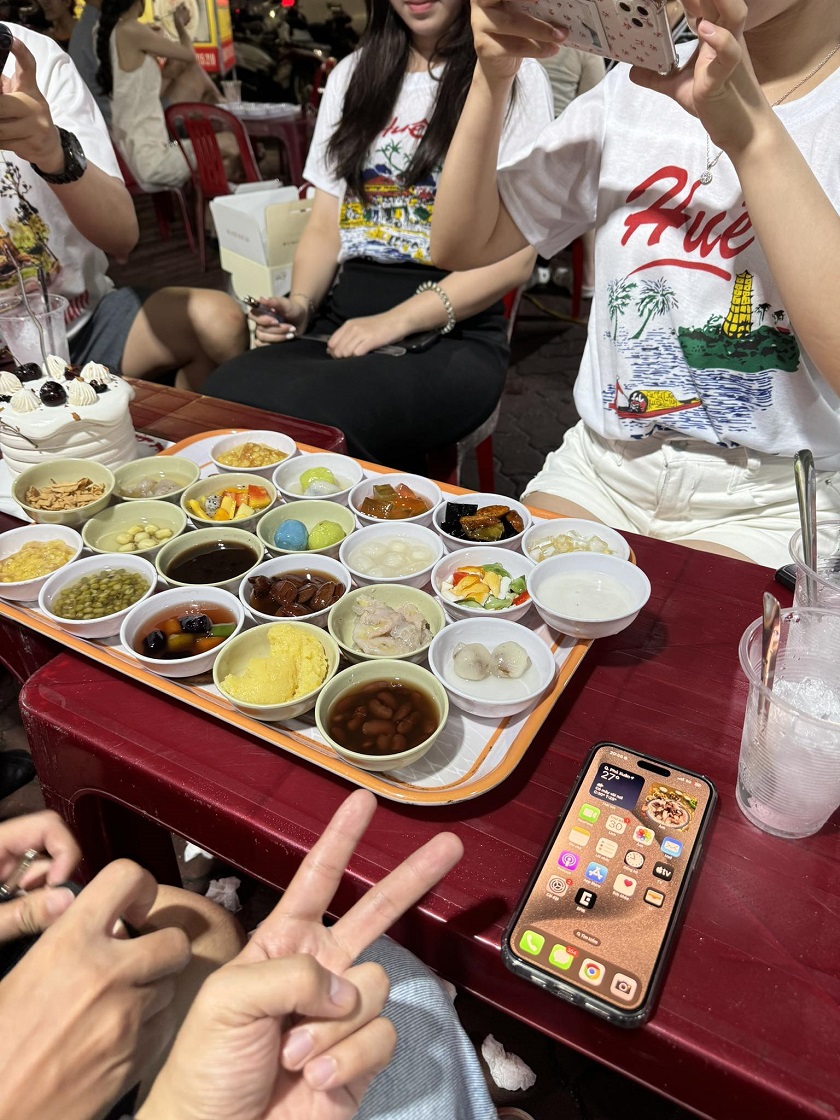 Quán chè Cung Đình Huế - Chè truyền thống mảnh đất Cố đô