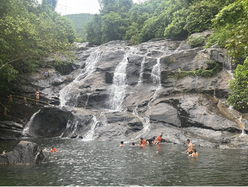 Thác Nhị Hồ Huế