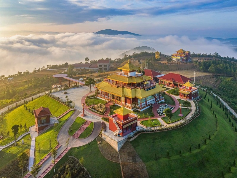 Đắm mình trong nhiều cảnh đẹp
