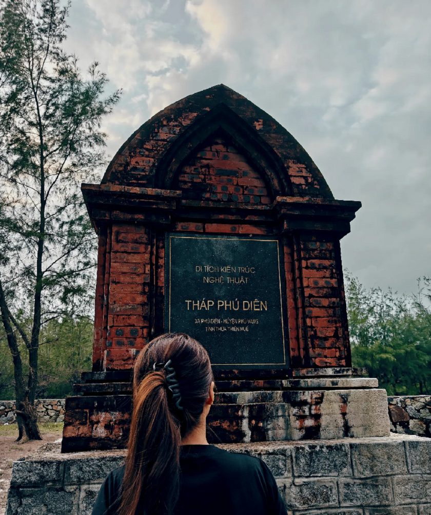 Tháp Chăm Phú Diên