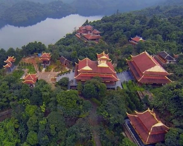 Thiền viện Trúc Lâm Bạch Mã Huế