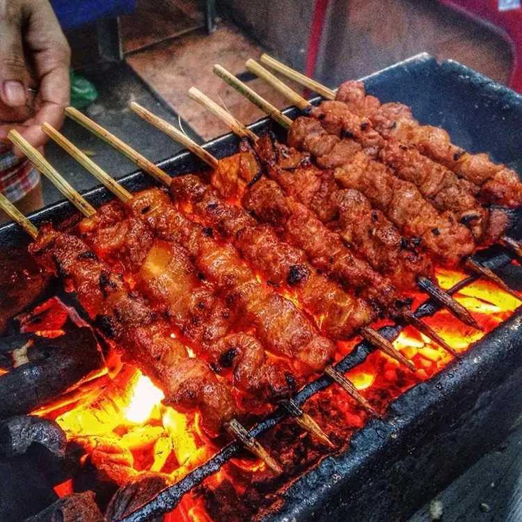Bánh mì thịt xiên nướng Lạng Sơn 