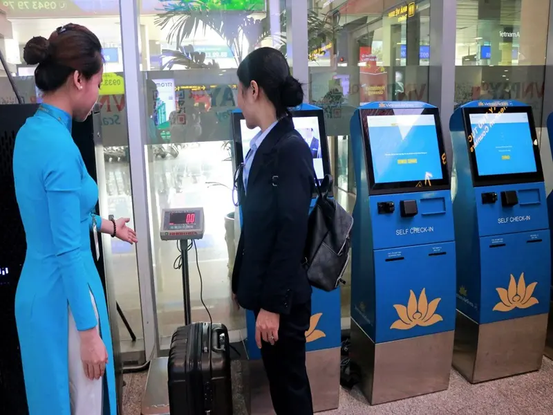 Check-in tại máy tự động