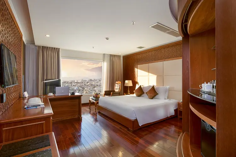 Tour Đà Nẵng - Núi Thần Tài - Bà Nà - Sơn Trà 3 ngày 2 đêm