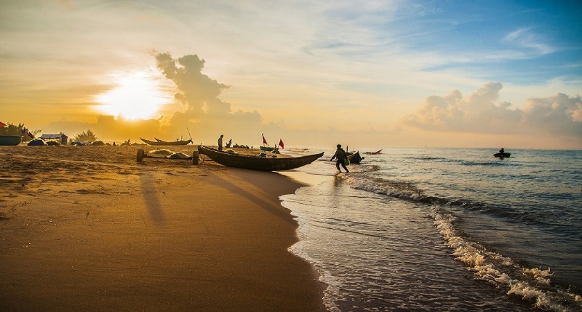 bãi biển Bình Minh hoang sơ Quảng Nam