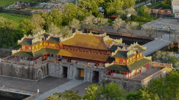 HUẾ