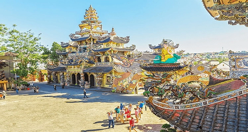 Chùa Linh Phước Đà Lạt: lịch sử, giờ mở cửa, kinh nghiệm vãn cảnh 2026