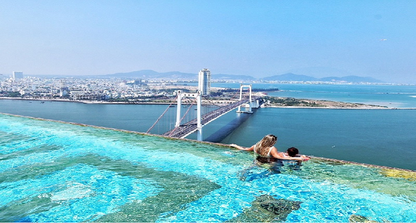 Top khách sạn có hồ bơi ở Đà Nẵng: giá phòng, tiện ích 2026