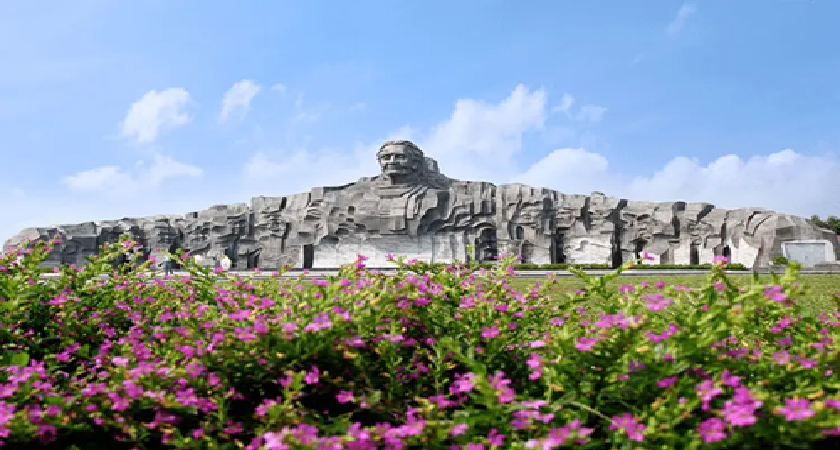 Tượng đài Mẹ Thứ - Công trình tôn vinh người mẹ vĩ đại