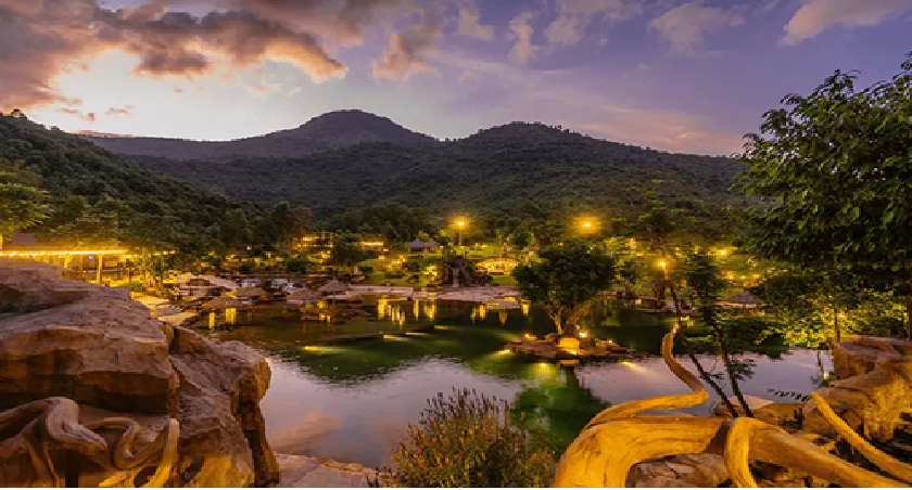 Bạch Mã Village - Ngôi làng của người tí hon ở Huế