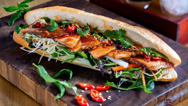 Bánh Mì Hội An 2026: Ăn Ở Đâu, Giá Và Quán Nên Thử