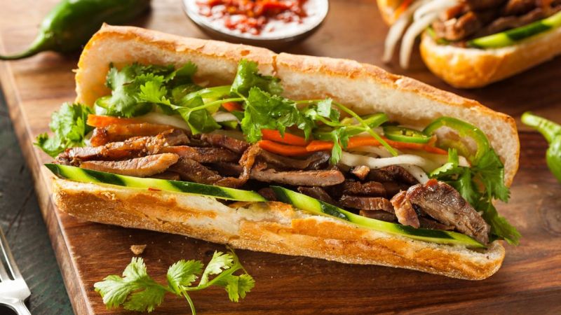 Bánh Mì Hội An 2026: Ăn Ở Đâu, Giá Và Quán Nên Thử