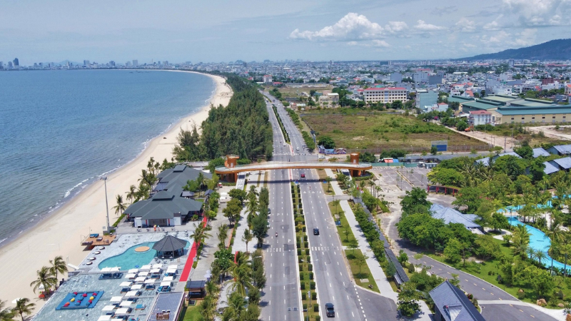 Biển Nguyễn Tất Thành - cung đường biển đẹp mê đắm lòng người