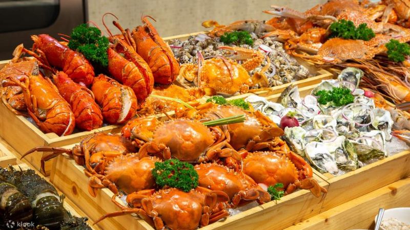 Buffet-hai-san-da-nang-6.jpg Buffet Hải Sản Đà Nẵng 2026: Giá Vé, Quán Ngon Và Kinh Nghiệm Đi Ăn