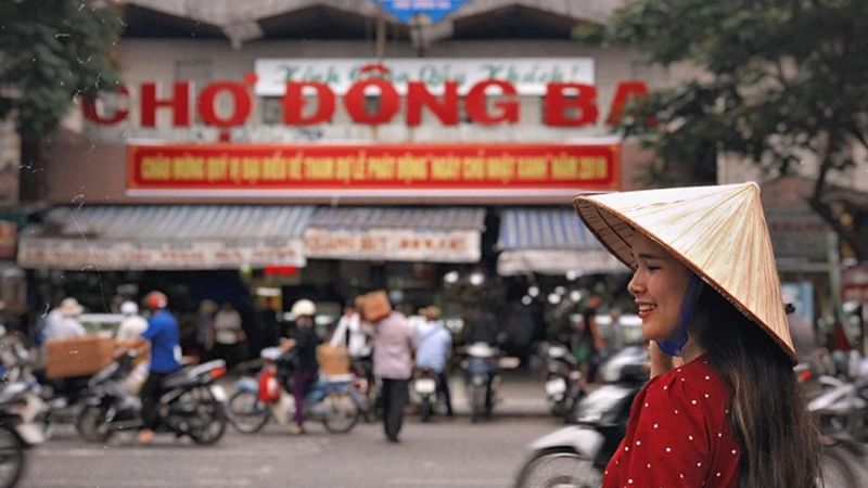 Các Chợ Ở Huế Nên Ghé Khi Muốn Mua Đặc Sản Và Ăn Uống