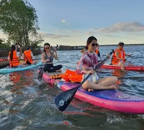 Chèo thuyền sup-Một trải nghiệm độc đáo tại Đà Nẵng 